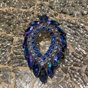 Vintage Sarah Coventry Juliana Blue Lagoon Brooch